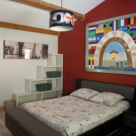 Maison A La Campagne Avec Piscine Privee *